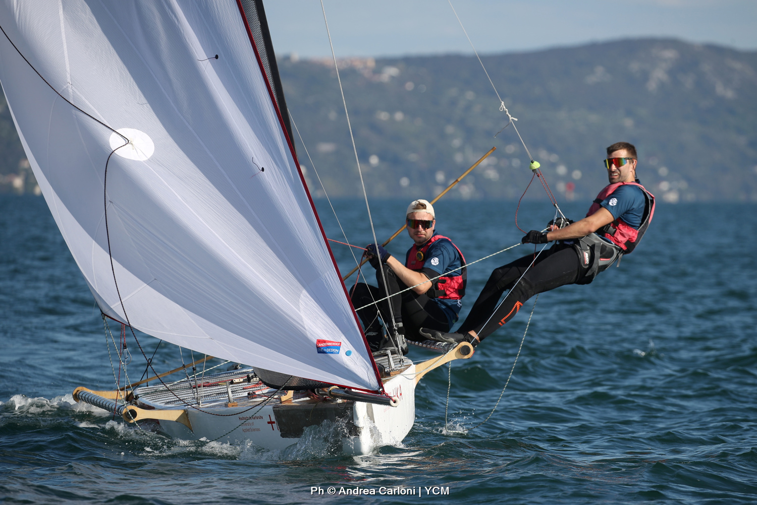 1001VELAcup 2022 in Italien Segelboot der HKA am Golf von Triest in Aktion