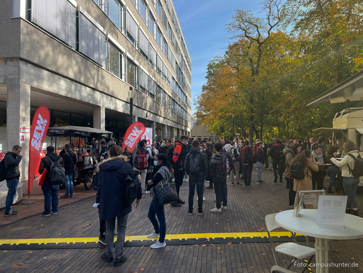 CareerContacts an der HKA Besucherandrang auf der CareerContacts 2021