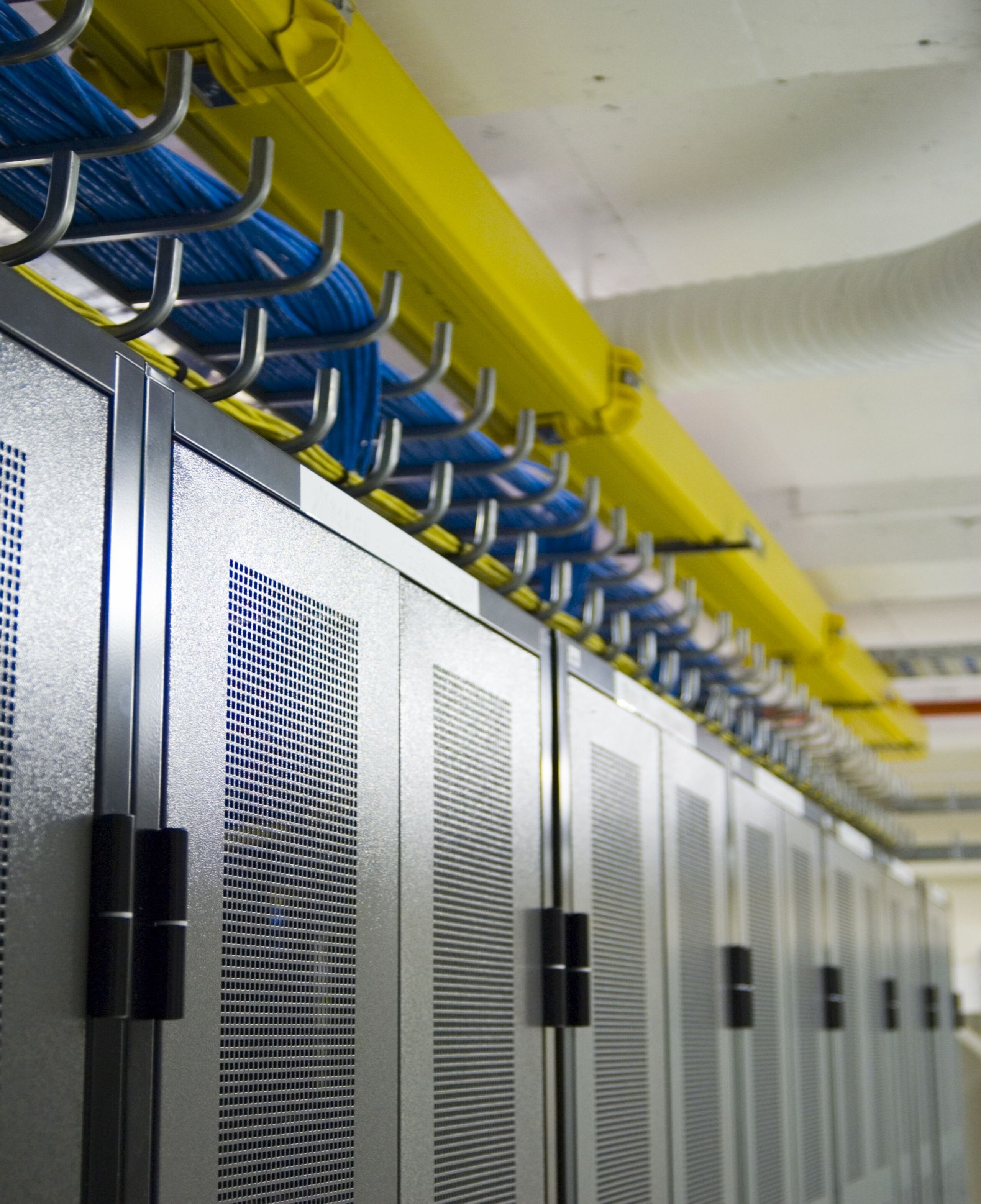 Internet, Technology, Network, Web Das Rechenzentrum der Hochschule Karlsruhe