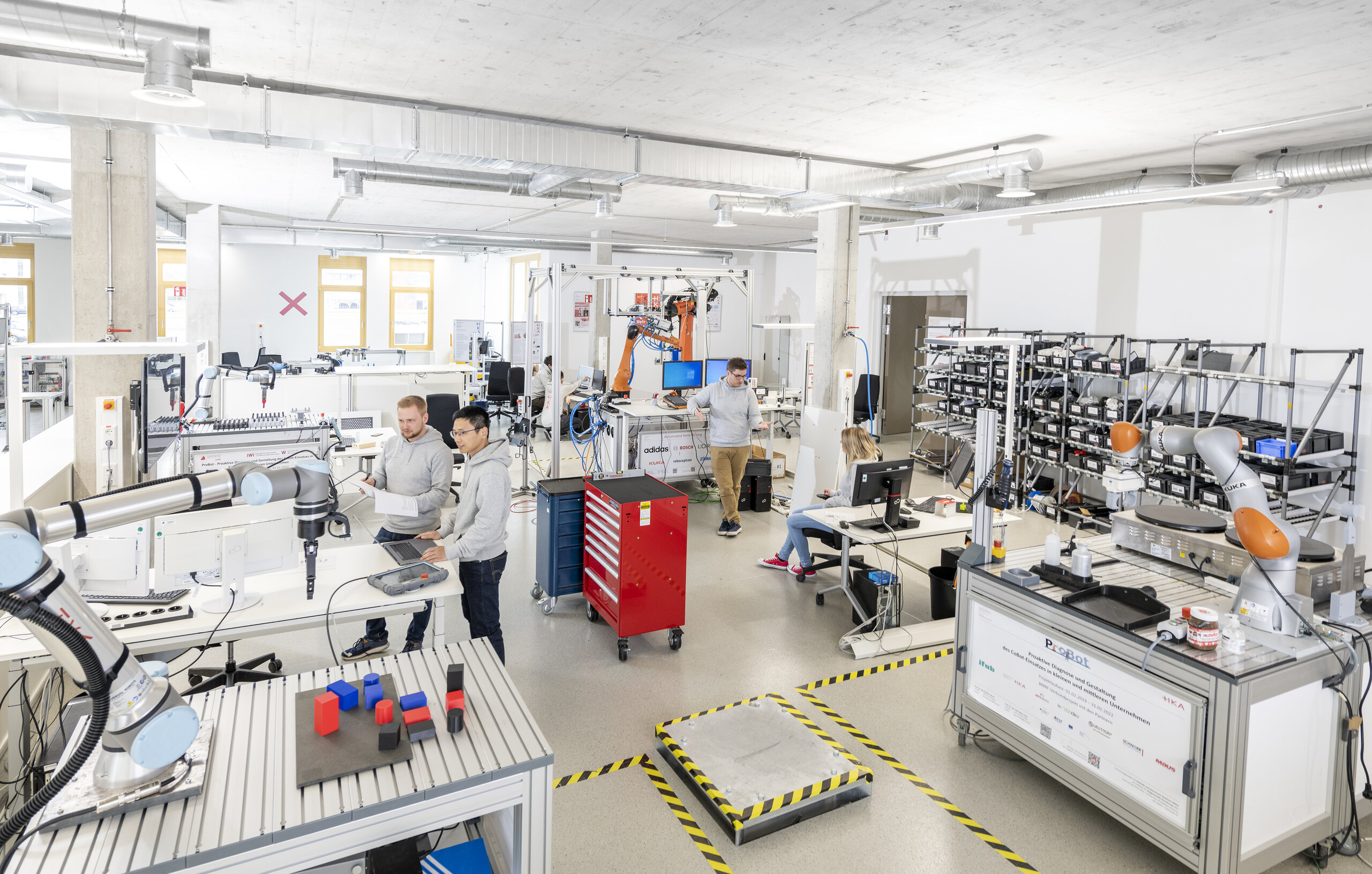 Projekt Role4D, Fakultätsübergreifende Forschungsfläche für Robotik und Künstliche Intelligenz Projekt Role4D, Fakultätsübergreifende Forschungsfläche für Robotik und Künstliche Intelligenz