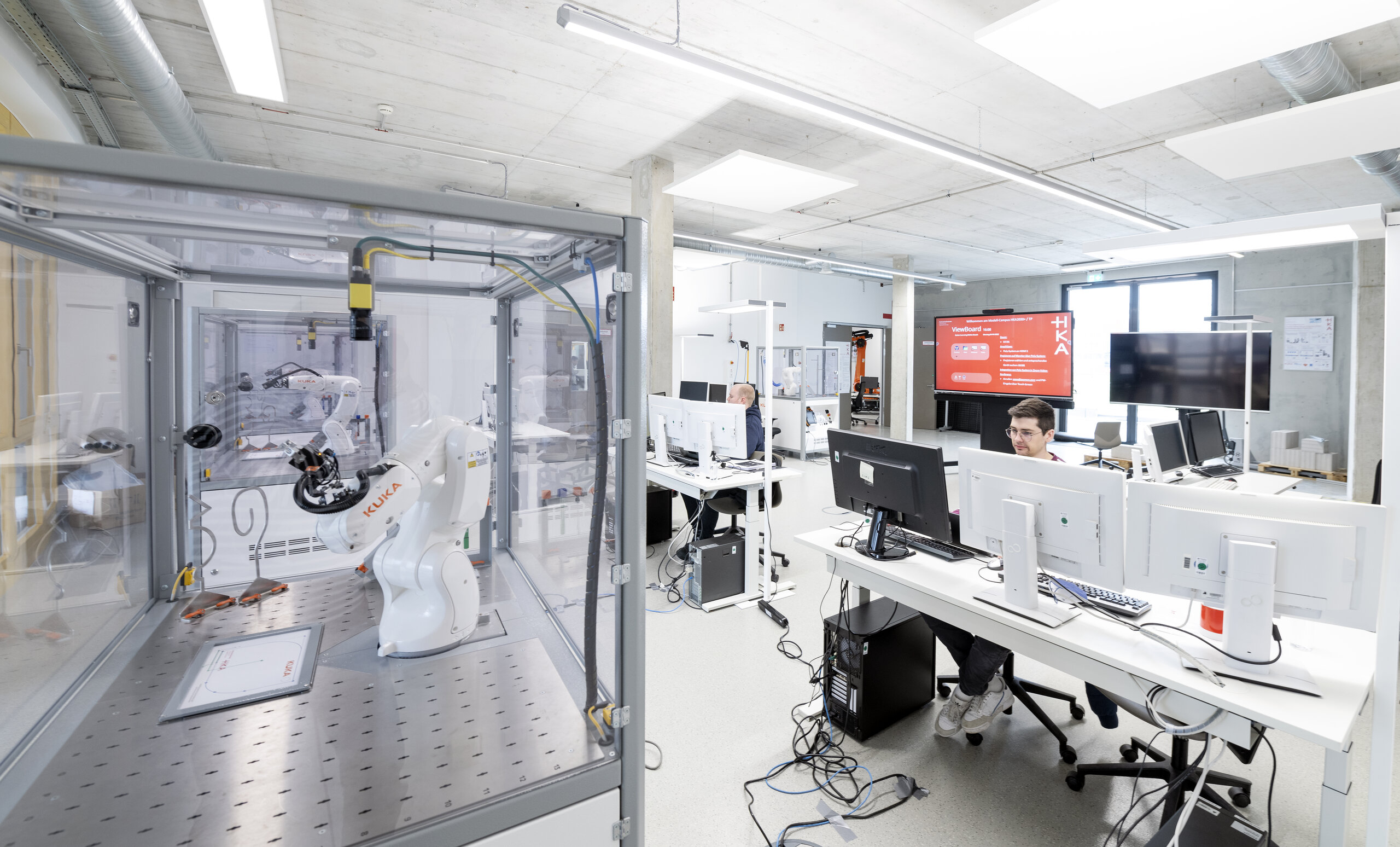IAF Ausstattung Industrial Robot Laboratory, KUKA Schulungszelle IAF Ausstattung Industrial Robot Laboratory, KUKA Schulungszelle