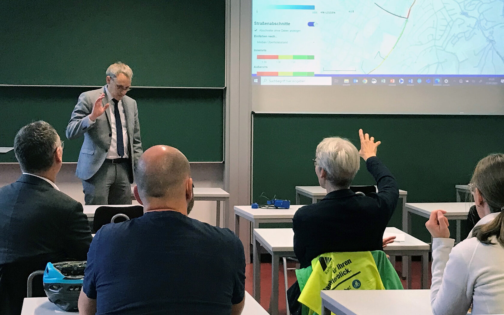 Überholabstände der Autofahrer zu den Radfahrern Erfassung der Überholabstände der Autofahrer zu den Radfahrern