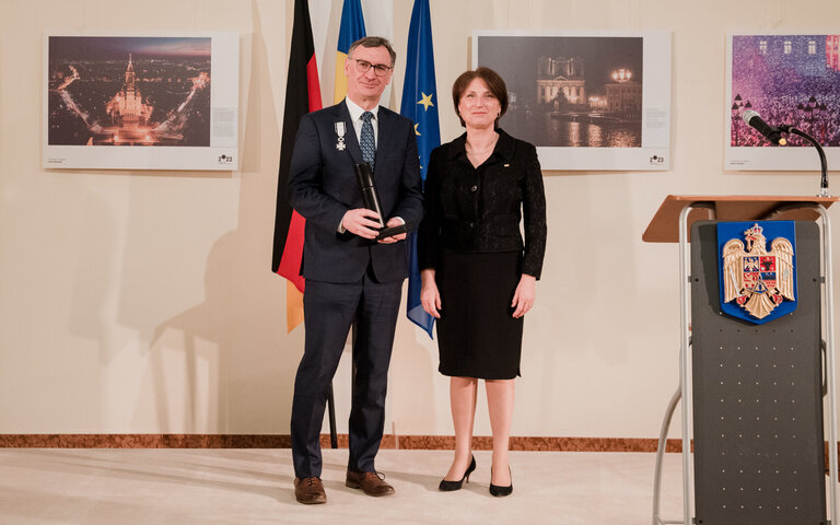 Verleihung des Nationalen Verdienstordens in Berlin