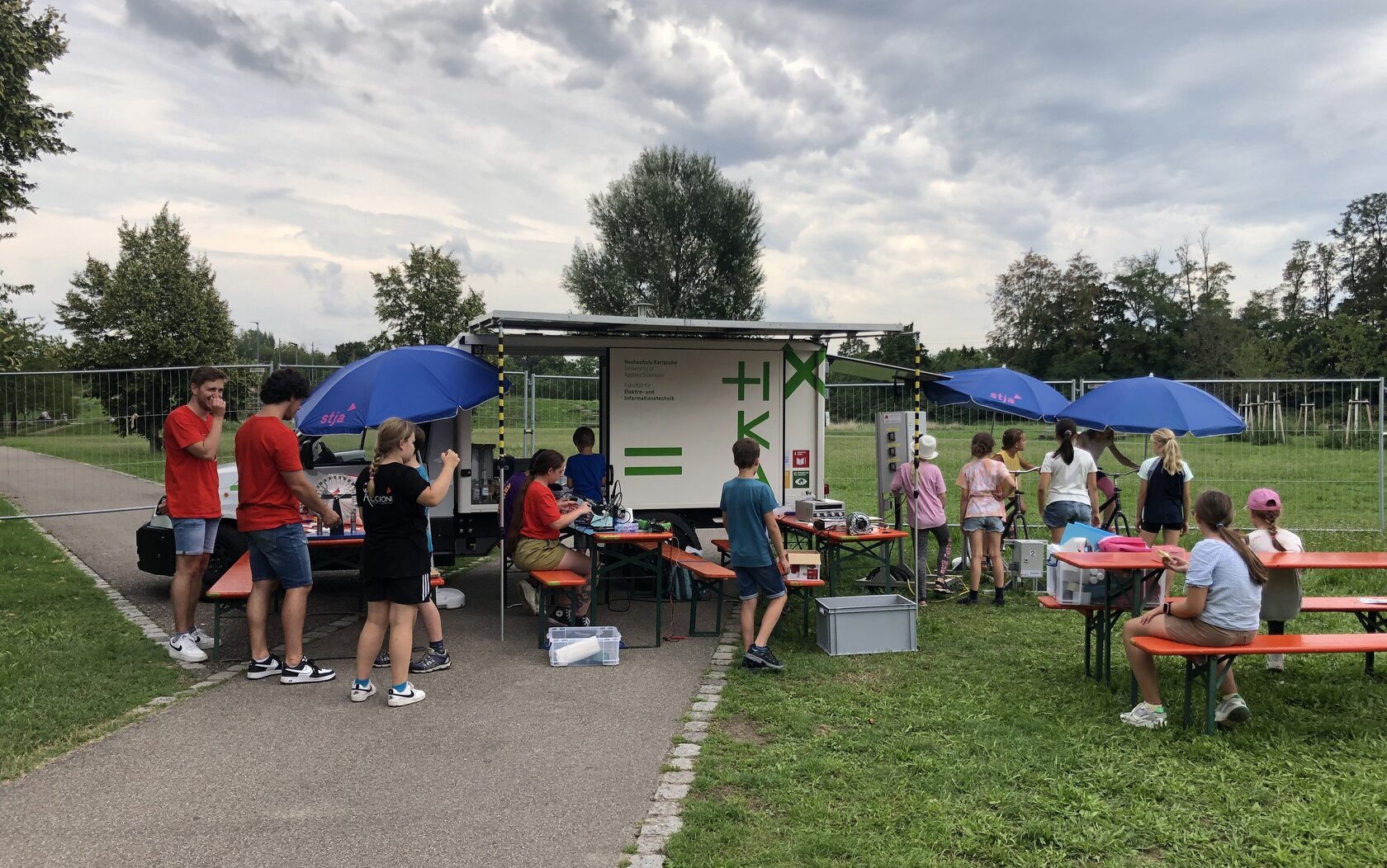 Service Learning in der Elektro- und Informationstechnik Service Learning in der Elektro- und Informationstechnik