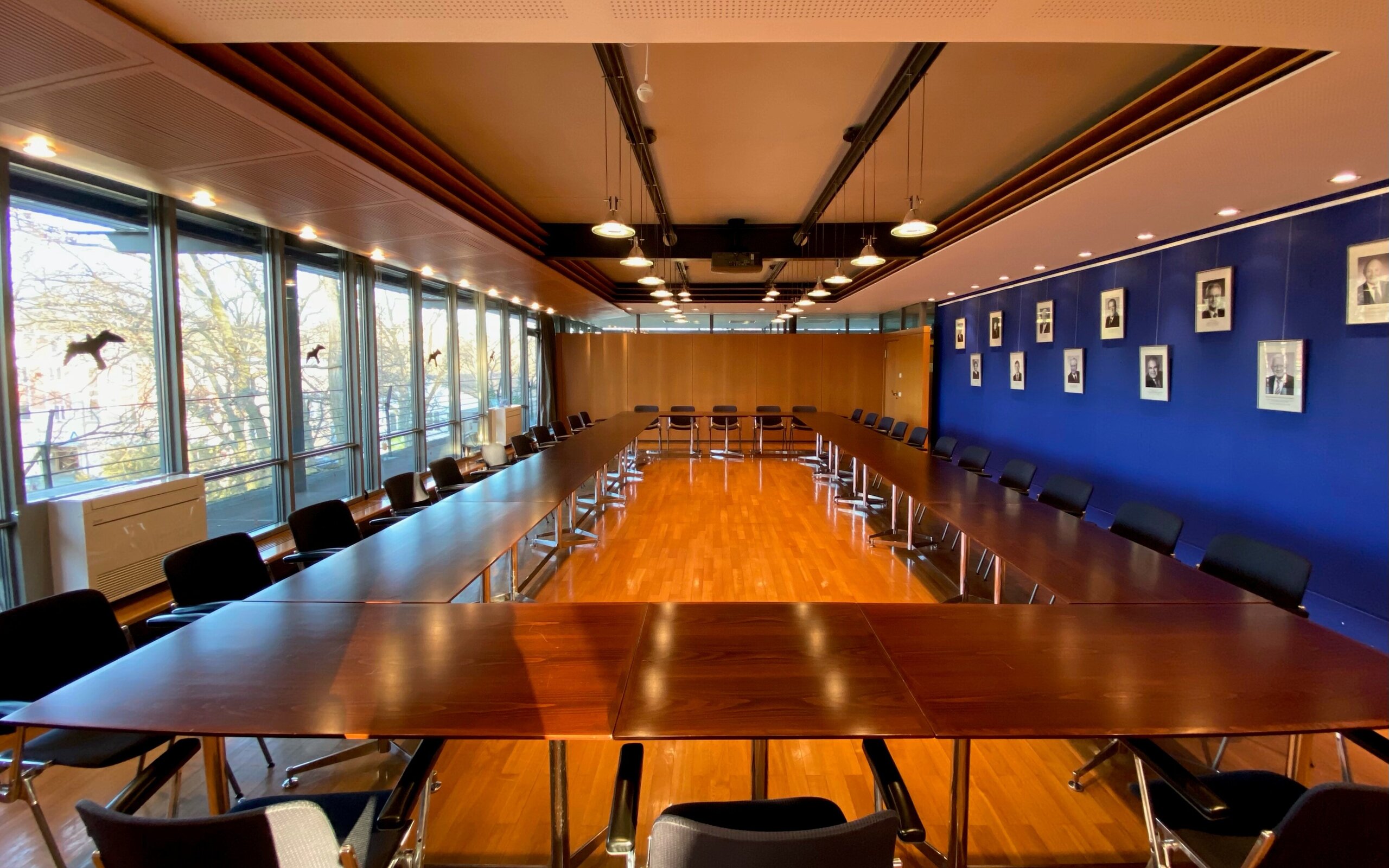 meeting room meeting room
