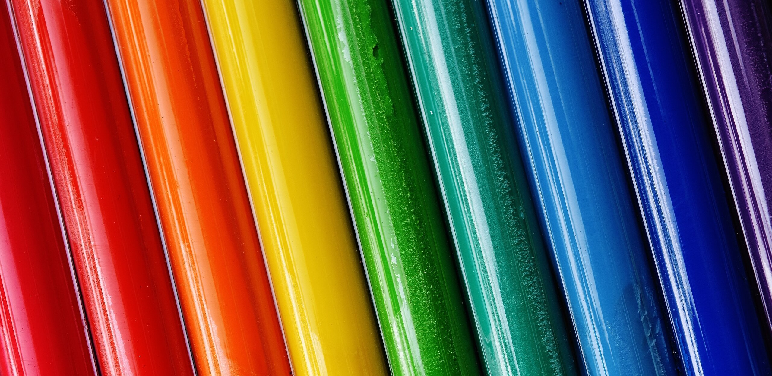 Differently coloured plastic tubes Differently coloured plastic tubes