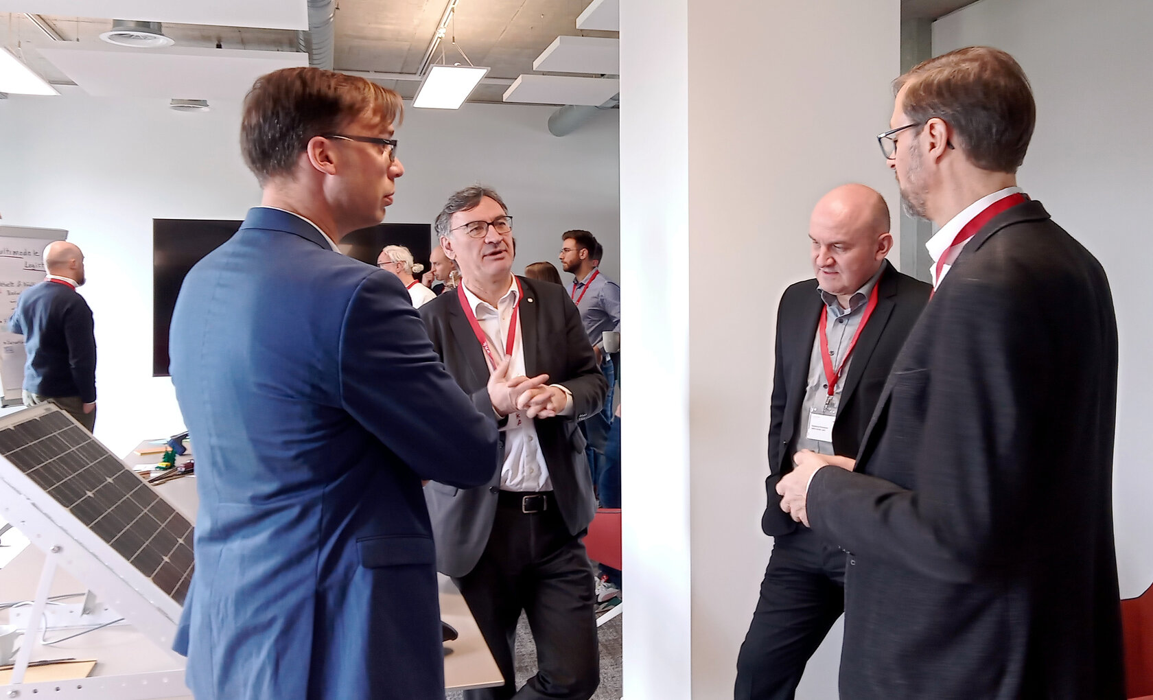 Nachhaltige Energiesysteme beim Kickoff-Meeting des Verbundprojekts move.mORe der Hochschulen Karlsruhe und Offenburg