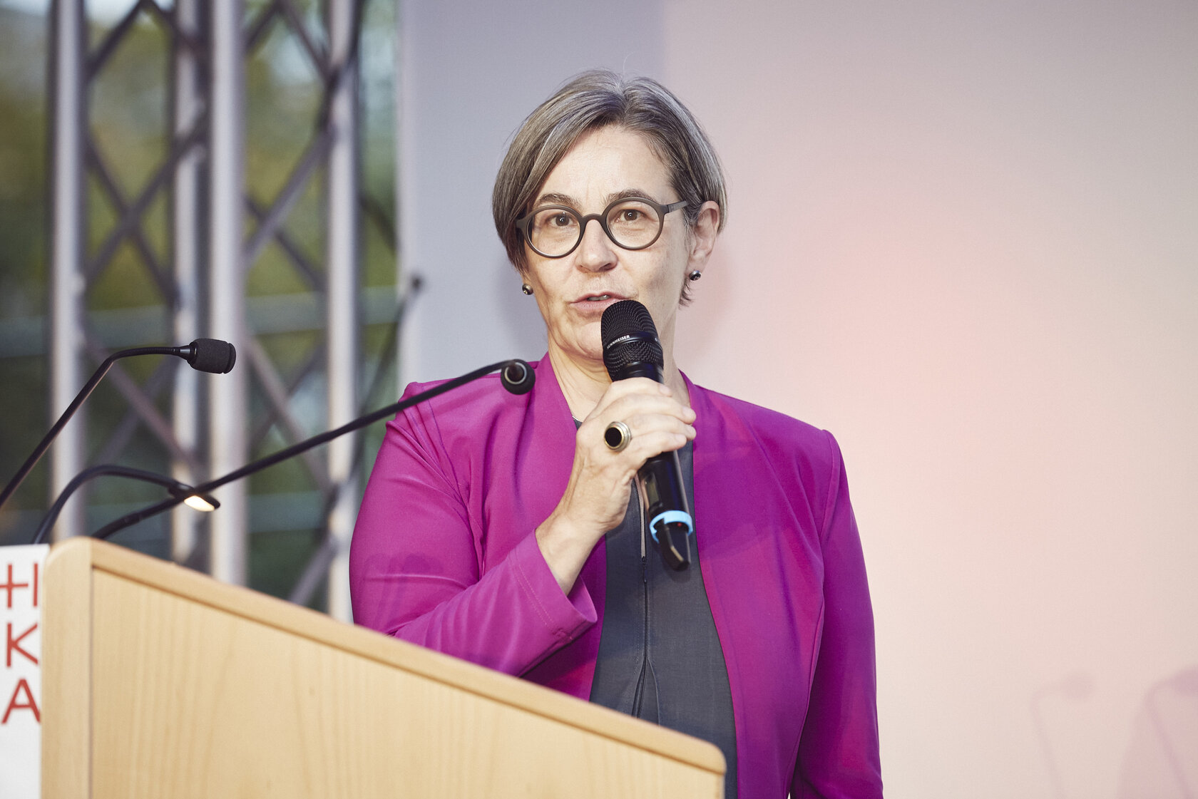 Rektorin Prof. Dr. Rose Marie Beck